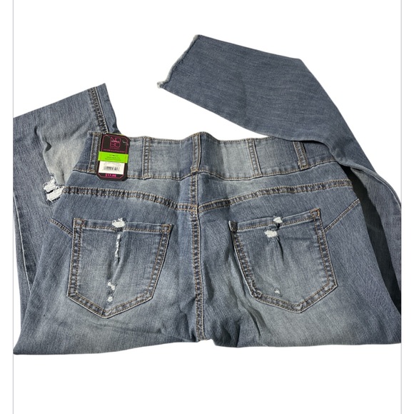 🆕 NEW No Bundaries high rise Sculpting Skinny Jeans - Picture 2 of 5